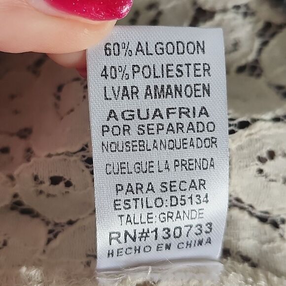 5/$55 Umgee Mixed Media Waffle Knit Top With Lace Panel, 3/4 Sleeves, L - Picture 6 of 6